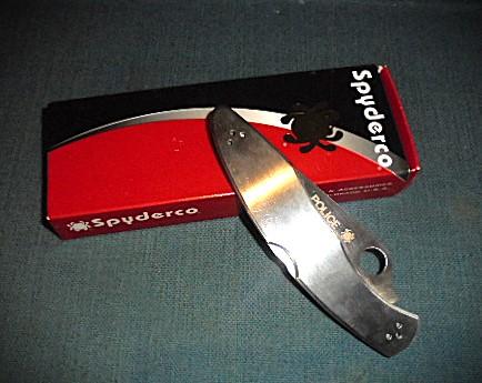 SPYDERCO POLICE MODEL KNIFE  S/n 02725