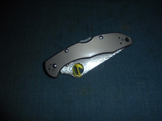 Spyderco Delicate 4 Damascus Folder S/n 03146