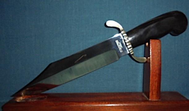 Large J.E. Middleton Bowie Knife S/n 03570